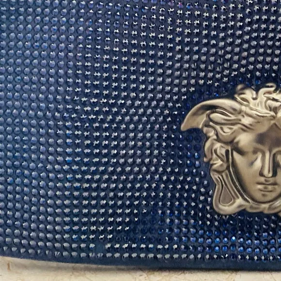 Versace Gold Palazzo Sultan Medusa Swarovski Crystal. - Picture 10 of 10